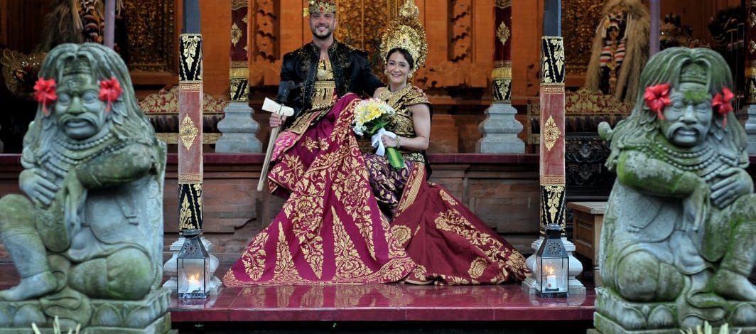 “Pernikahan Tema Kerajaan Bali: Keajaiban Budaya yang Viral!”