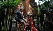 Pernikahan Tema Kerajaan Bali: Momen yang Viral!