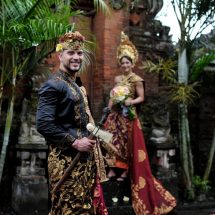 Pernikahan Tema Kerajaan Bali: Momen yang Viral!